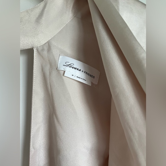 Lovers & Friends Whisper Top - Picture 5 of 5